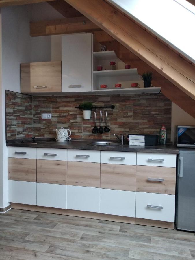 Appartement Le Miracle Rezidence Speicher Mikulov Bagian luar foto